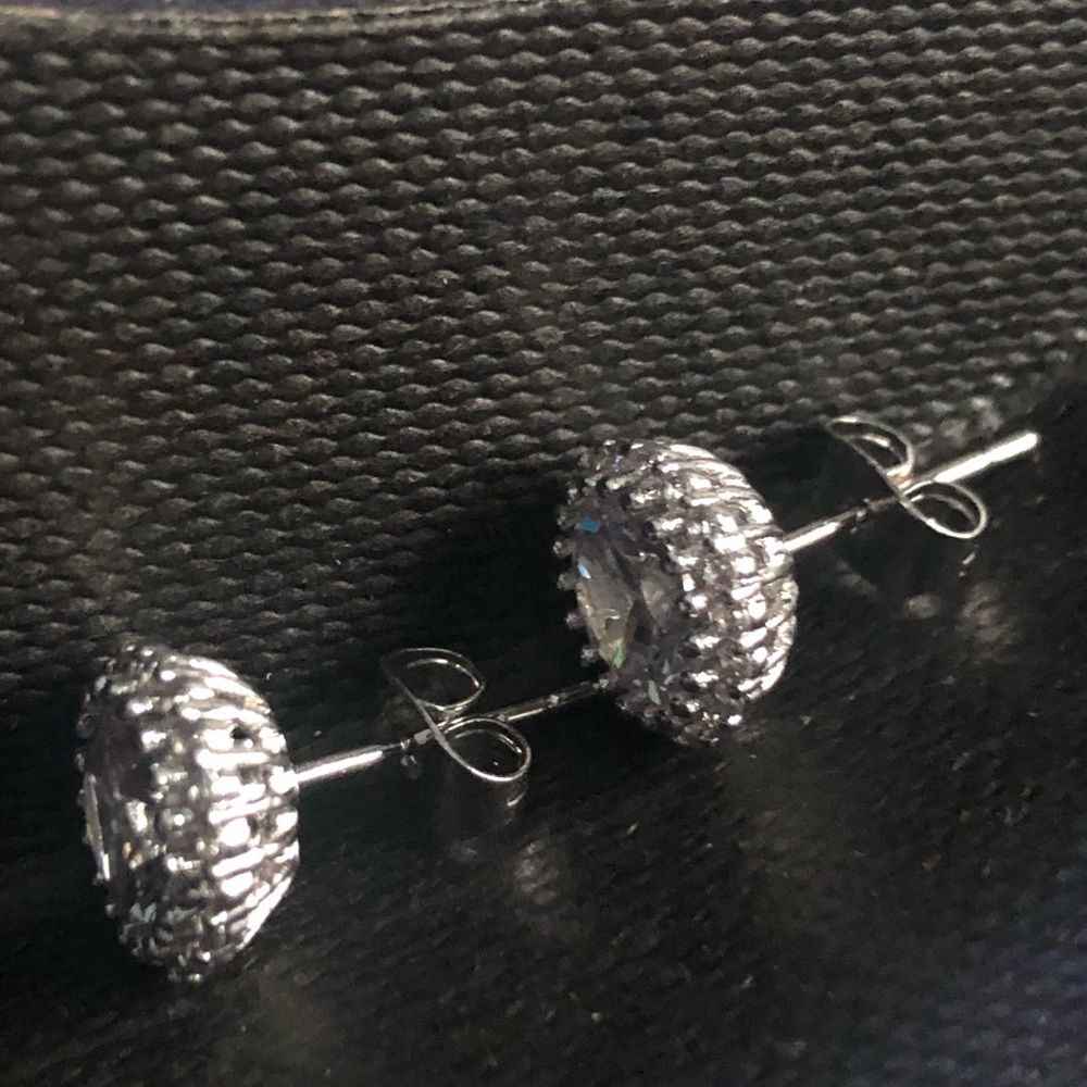 Gorgeous Gemstone Earrings - Picture 9 of 15